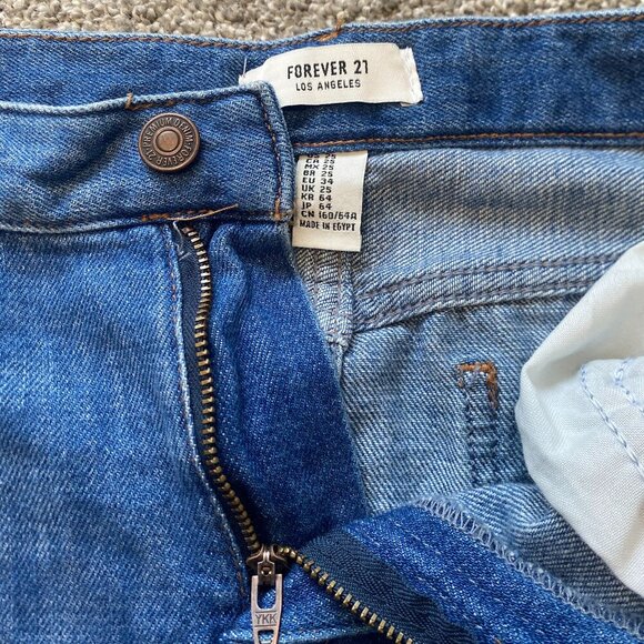 Forever 21 Ripped Denim Mid Rise Distressed Jeans Women's Size Small (25) - Picture 3 of 3